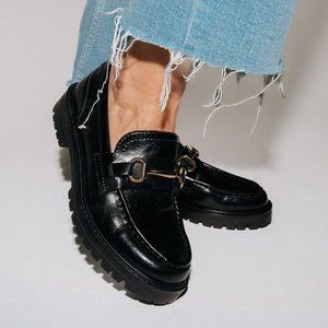 Steve Madden Mistor Loafers Women’s Size 7M Black Leather Chunky Platform Gold